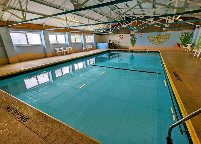 35 Gower Holiday Village With Seasonal Pool